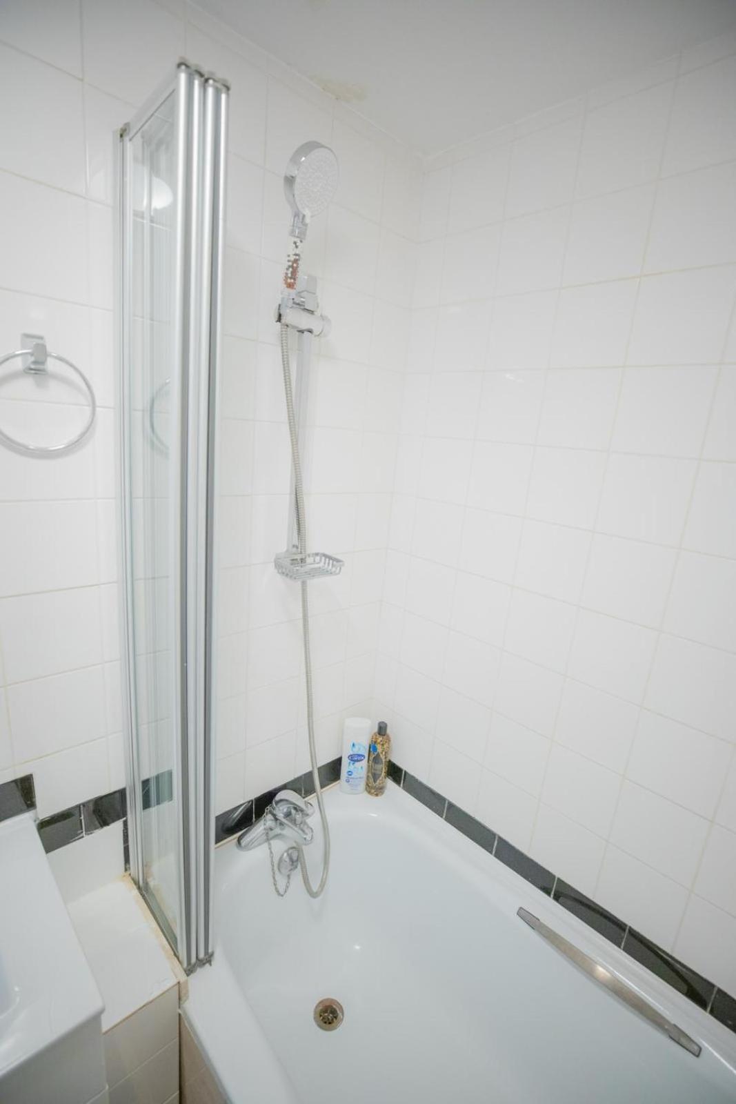 Cozy Two Bedroom At Chelsea Cloisters Appartement