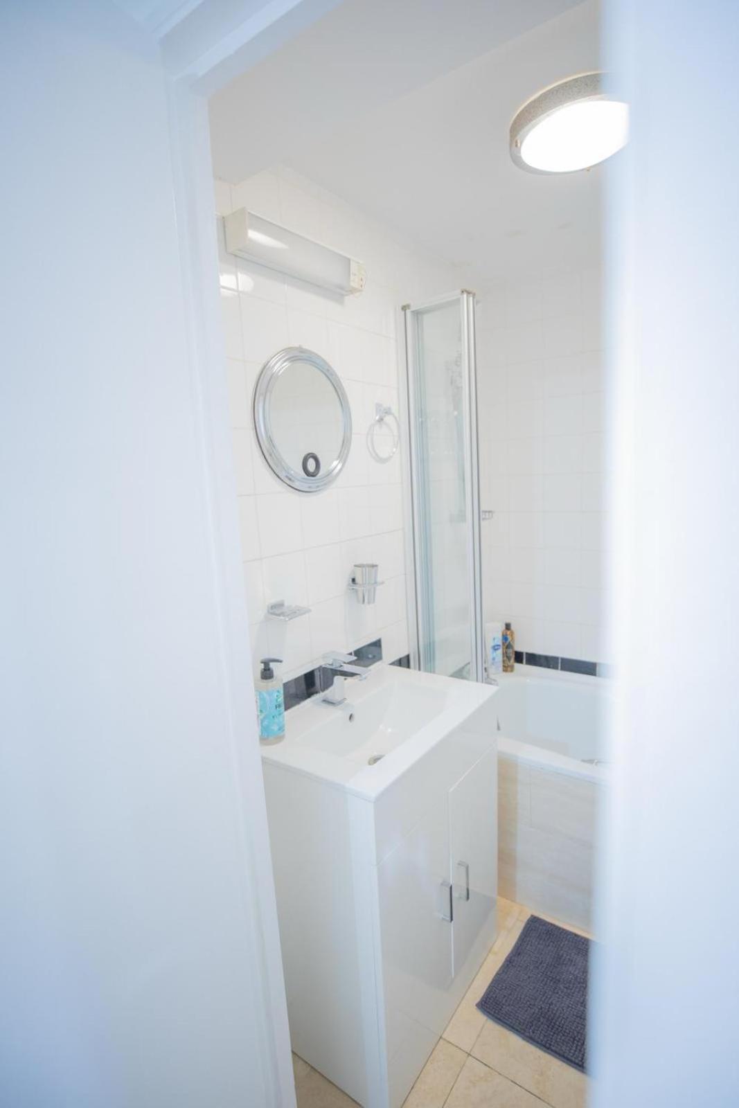 Appartement Cozy Two Bedroom At Chelsea Cloisters Londres